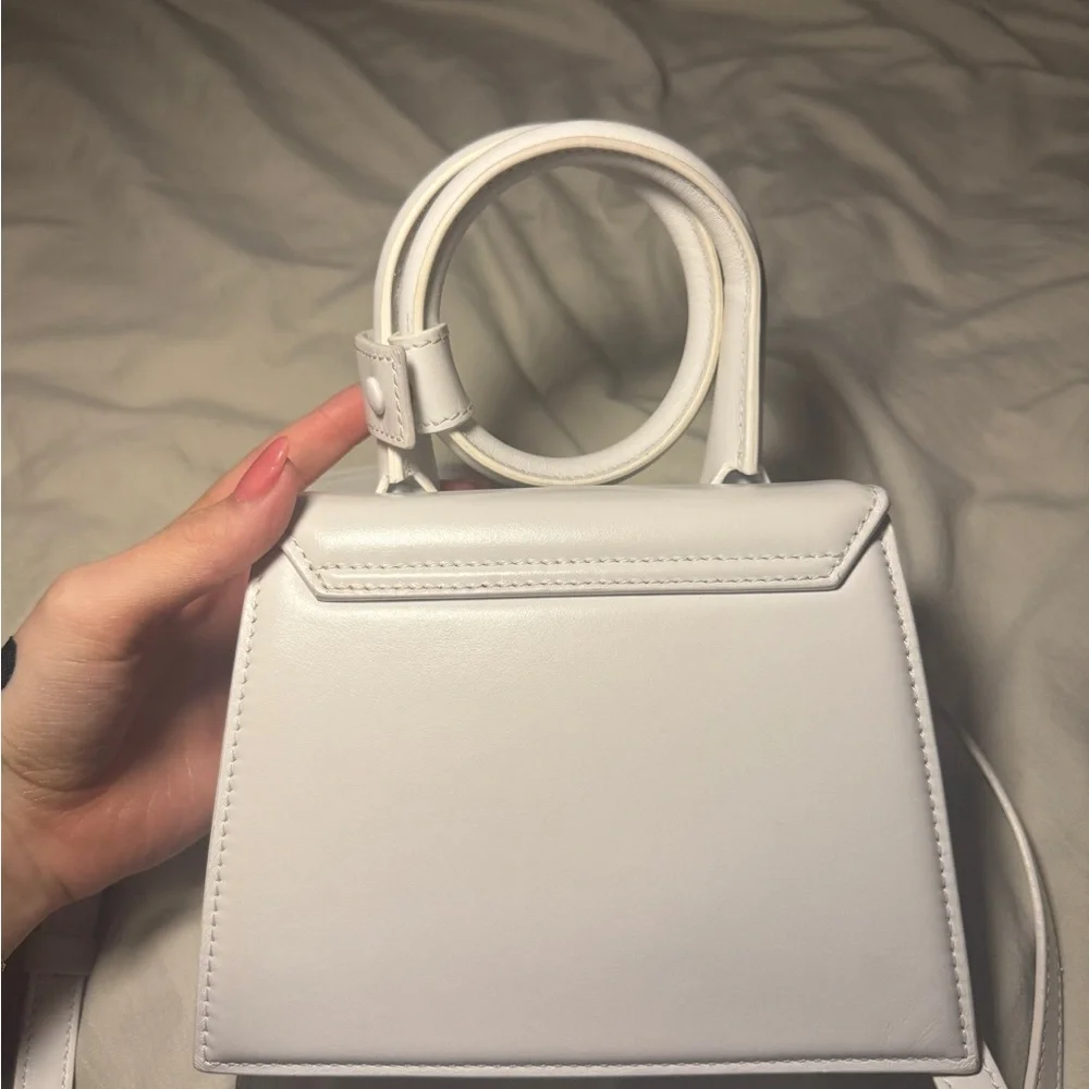 Jacquemus Mini Top-Handle Bag in White with Gold Logo - Picture 2 of 8